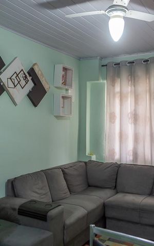 Casa à venda com 162m², 2 quartos e 3 vagas Casa à venda com 162m², 2 quartos e 3 vagasSala