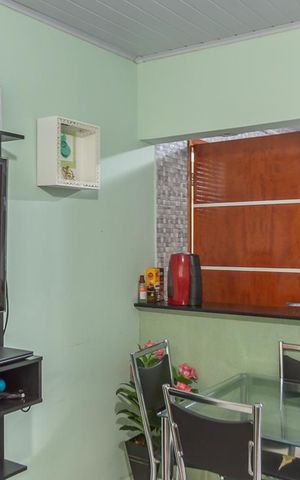 Casa à venda com 162m², 2 quartos e 3 vagas Casa à venda com 162m², 2 quartos e 3 vagasSala