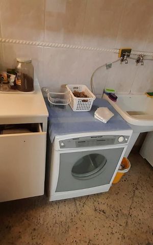 Casa à venda com 460m², 4 quartos e 6 vagasLavanderia