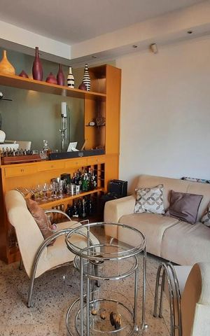 Casa à venda com 460m², 4 quartos e 6 vagas Sala 1