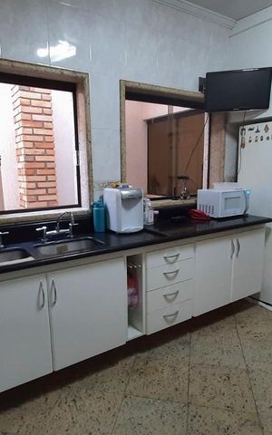 Casa à venda com 460m², 4 quartos e 6 vagasCozinha