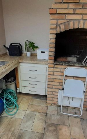 Casa à venda com 460m², 4 quartos e 6 vagasChurrasqueira