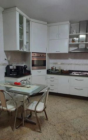 Casa à venda com 460m², 4 quartos e 6 vagasCozinha