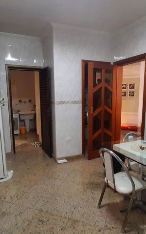 Casa à venda com 460m², 4 quartos e 6 vagasCozinha