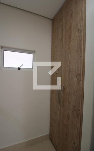 Casa à venda com 240m², 3 quartos e 4 vagasÁrea de Serviço