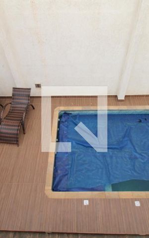 Casa à venda com 240m², 3 quartos e 4 vagasQuintal