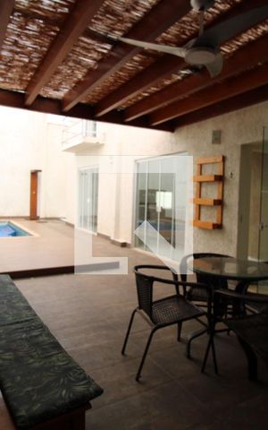 Casa à venda com 240m², 3 quartos e 4 vagasVaranda Gourmet