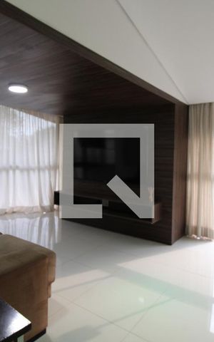 Casa à venda com 240m², 3 quartos e 4 vagasSala de TV