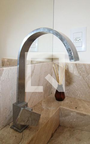 Casa à venda com 240m², 3 quartos e 4 vagasBanheiro da Varanda Gourmet