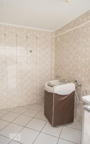 Casa à venda com 157m², 3 quartos e 3 vagas Casa à venda com 157m², 3 quartos e 3 vagasÁrea de Serviço
