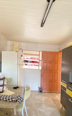 Casa à venda com 280m², 4 quartos e 4 vagasCozinha