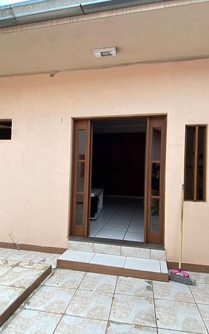 Casa à venda com 280m², 4 quartos e 4 vagasPátio