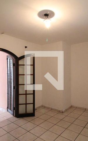 Casa à venda com 700m², 5 quartos e 4 vagasQuarto 2