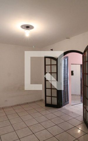 Casa à venda com 700m², 5 quartos e 4 vagasQuarto 2