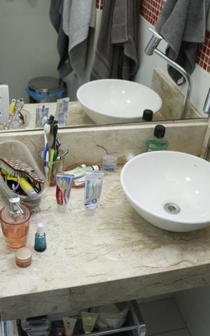 Apartamento à venda com 85m², 2 quartos e 1 vagaDetalhe do Banheiro da Suite