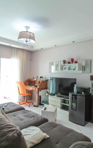 Apartamento à venda com 220m², 3 quartos e 3 vagas Apartamento à venda com 220m², 3 quartos e 3 vagasSala