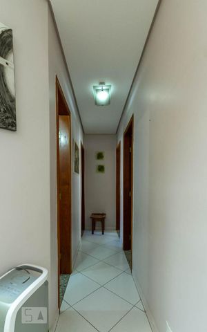 Apartamento à venda com 220m², 3 quartos e 3 vagas Apartamento à venda com 220m², 3 quartos e 3 vagasCorredor