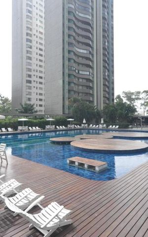 Apartamento à venda com 370m², 5 quartos e 4 vagasPiscina