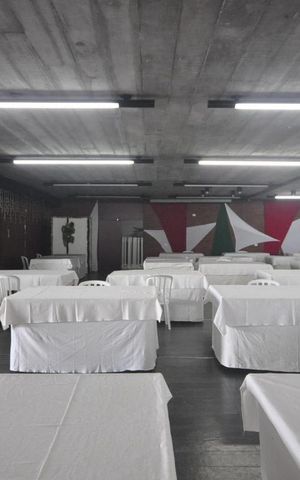 Apartamento à venda com 370m², 5 quartos e 4 vagasSalão de festa