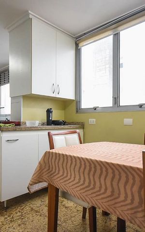 Apartamento à venda com 370m², 5 quartos e 4 vagas Apartamento à venda com 370m², 5 quartos e 4 vagasCozinha
