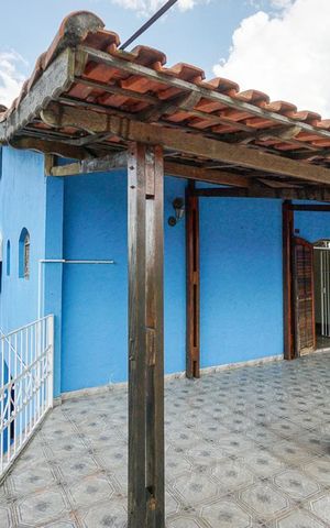 Casa à venda com 400m², 5 quartos e 8 vagas Casa à venda com 400m², 5 quartos e 8 vagasTerraço