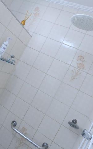 Casa à venda com 300m², 4 quartos e 5 vagasBanheiro - Casa 1