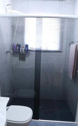 Casa à venda com 300m², 4 quartos e 5 vagasBanheiro - Casa 2