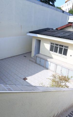 Casa à venda com 300m², 4 quartos e 5 vagasVista - Casa 2