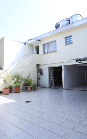 Casa à venda com 300m², 4 quartos e 5 vagasQuintal