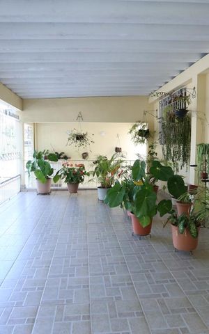 Casa à venda com 300m², 4 quartos e 5 vagasGaragem