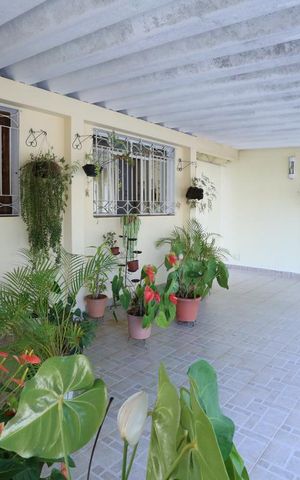 Casa à venda com 300m², 4 quartos e 5 vagasGaragem