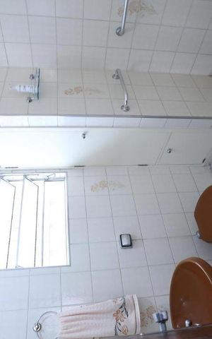 Casa à venda com 300m², 4 quartos e 5 vagasBanheiro - Casa 1