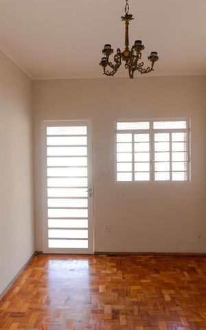 Casa para alugar com 40m², 1 quarto e sem vaga Casa para alugar com 40m², 1 quarto e sem vagaSala