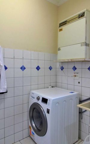Casa à venda com 250m², 3 quartos e 2 vagasÁrea de Serviço