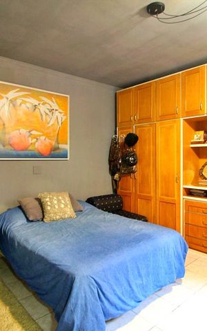 Casa à venda com 250m², 3 quartos e 2 vagasQuarto 2