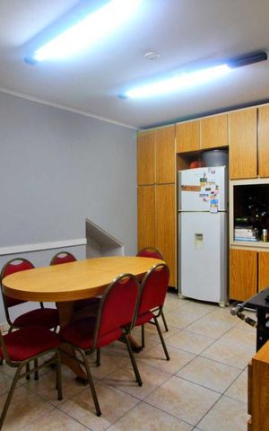 Casa à venda com 250m², 3 quartos e 2 vagasCozinha