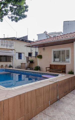 Casa à venda com 550m², 5 quartos e 7 vagasPiscina