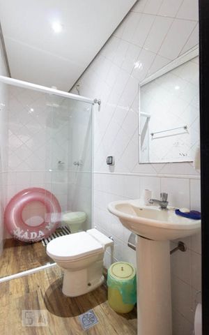 Casa à venda com 500m², 3 quartos e 3 vagas Casa à venda com 500m², 3 quartos e 3 vagasBanheiro Área da churrasqueira
