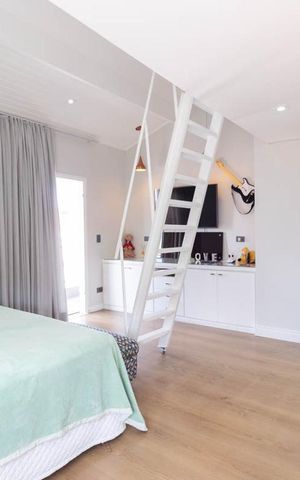 Casa à venda com 500m², 3 quartos e 3 vagas Casa à venda com 500m², 3 quartos e 3 vagasSuíte 1