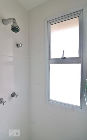 Apartamento para alugar com 56m², 2 quartos e 1 vaga Apartamento para alugar com 56m², 2 quartos e 1 vagaBanheiro