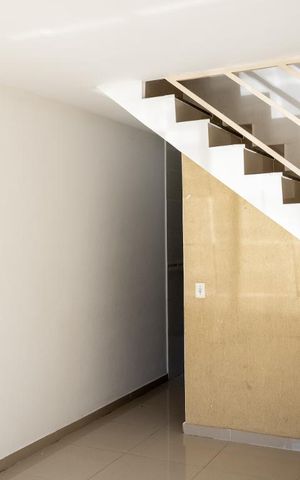 Casa à venda com 65m², 2 quartos e 1 vaga Casa à venda com 65m², 2 quartos e 1 vagaSala