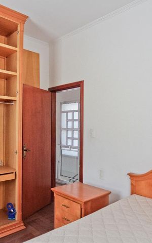 Casa à venda com 360m², 4 quartos e 8 vagas Casa à venda com 360m², 4 quartos e 8 vagasQuarto 4