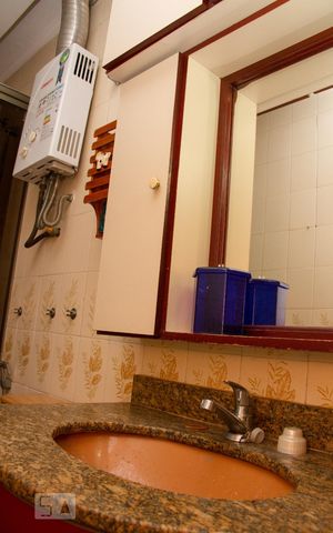 Apartamento à venda com 70m², 2 quartos e 1 vagaBanheiro Social