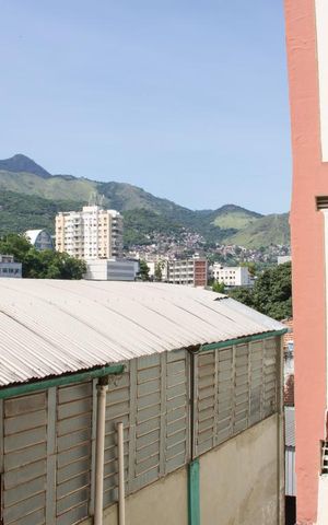 Apartamento à venda com 70m², 2 quartos e 1 vagaQuarto 02 - Janela