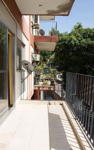 Apartamento à venda com 70m², 2 quartos e 1 vagaSala - Varanda