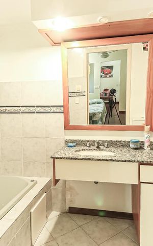 Casa à venda com 600m², 4 quartos e 2 vagas Casa à venda com 600m², 4 quartos e 2 vagasBanheiro da suíte 1
