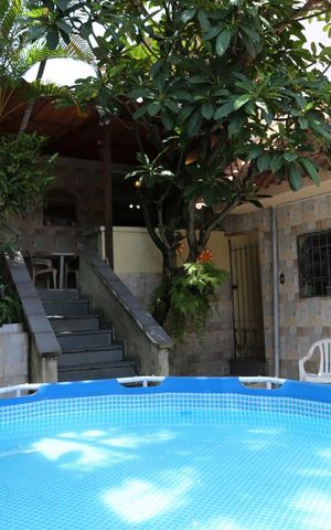 Casa à venda com 200m², 4 quartos e 3 vagasQuintal