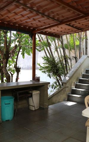 Casa à venda com 200m², 4 quartos e 3 vagasVaranda Gourmet
