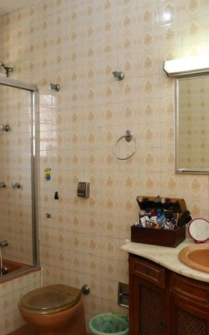 Casa à venda com 200m², 4 quartos e 3 vagasBanheiro da Suíte