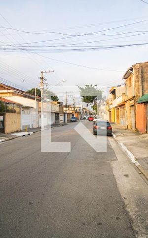 Casa de condomínio para alugar com 40m², 1 quarto e sem vaga Casa de condomínio para alugar com 40m², 1 quarto e sem vagaVista da Rua